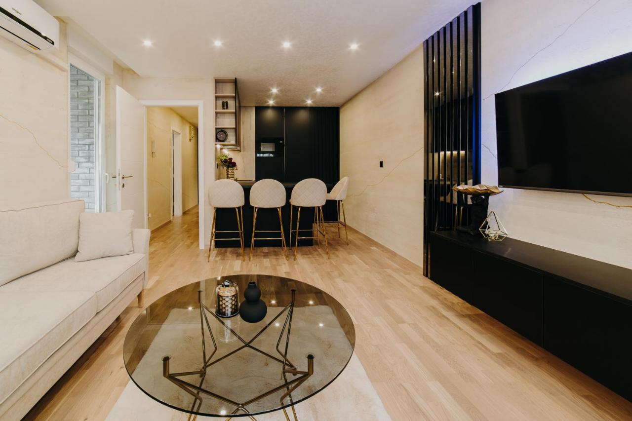 Apartamento Apartman Stari Toranj II Vukovar Exterior foto