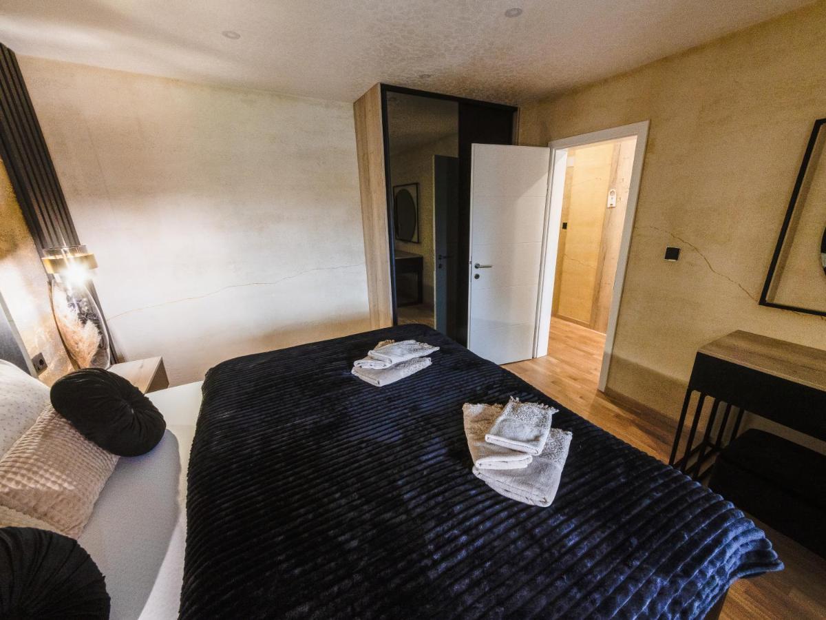 Apartamento Apartman Stari Toranj II Vukovar Exterior foto